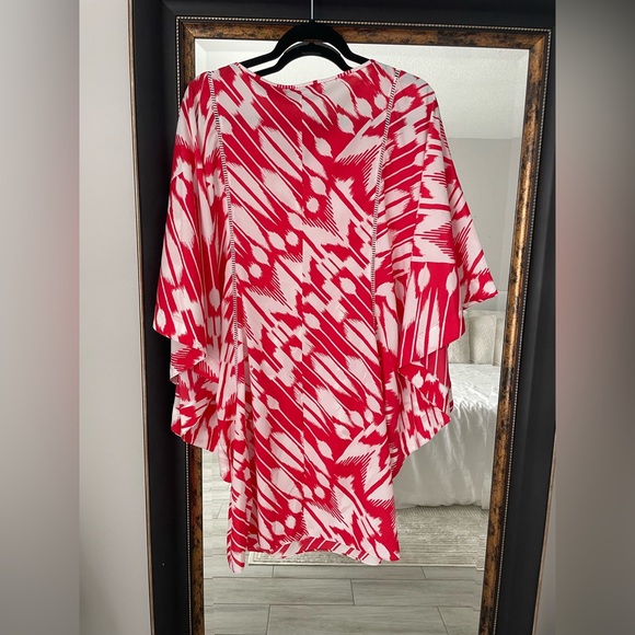 Trina Turk Red and White Tunic - Picture 2 of 4